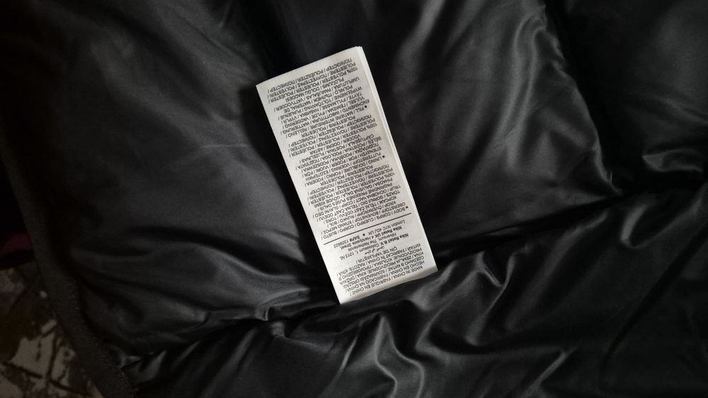 Оригинална грейка Nike storm fit