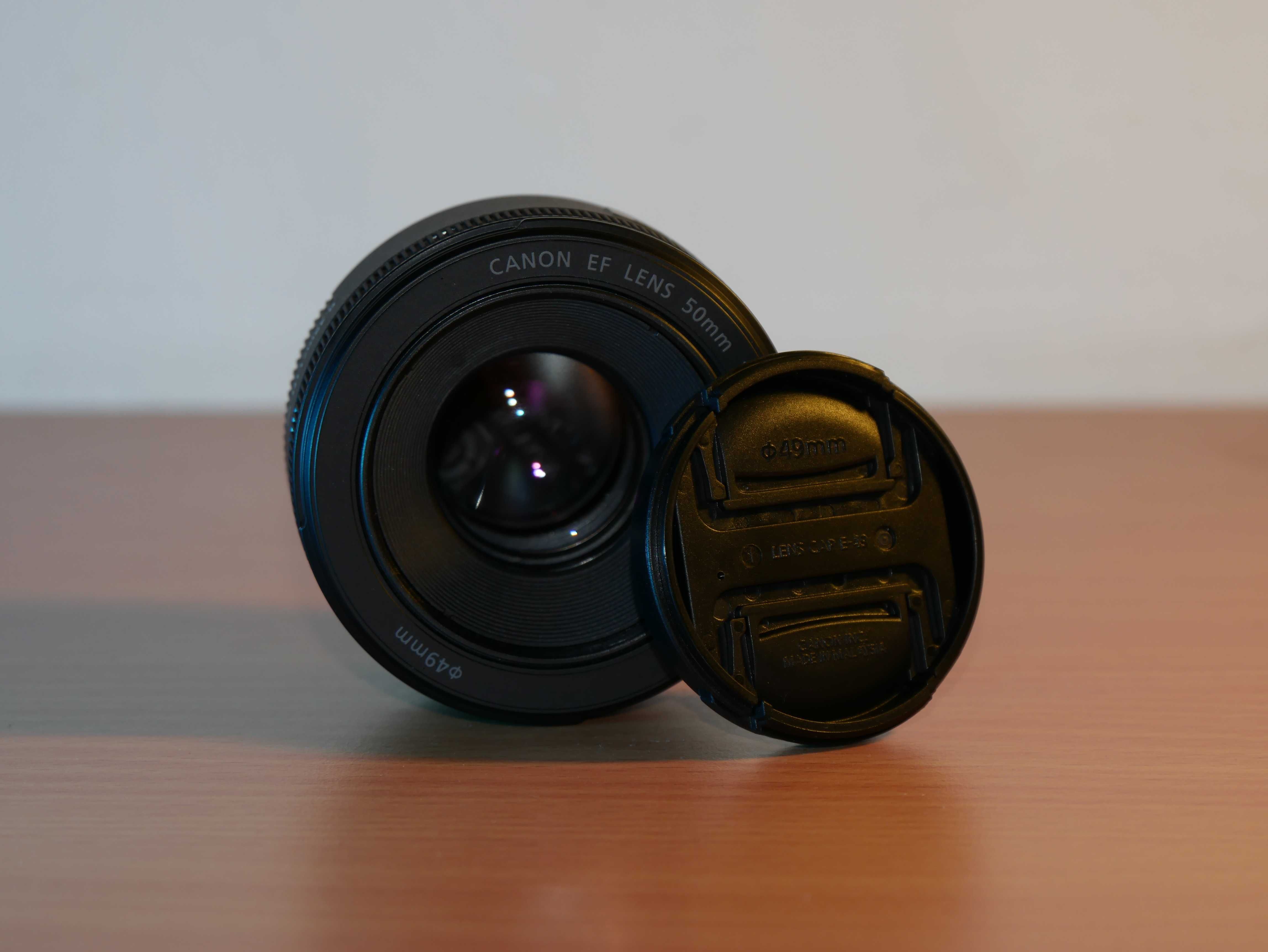 Canon 600D, + обективи EF-S 18-55mm & EF 50mm (Нов)