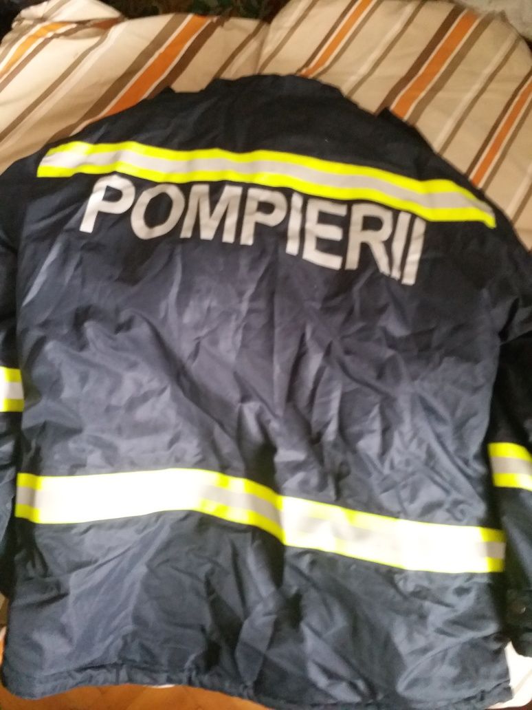 Costum intemperii pompieri