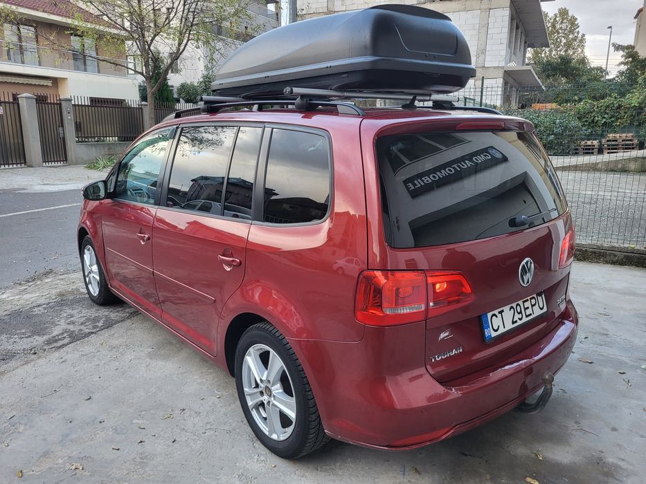 Volkswagen Touran 2.0 Tdi Manual / 7 locuri / 11.2011