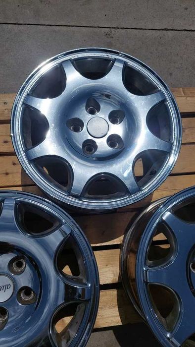 Jante Chrome 7.0x16 et 42 5x114,3