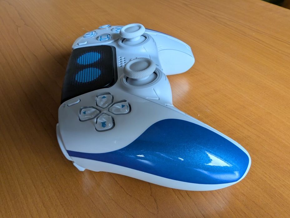 Astro Bot Limited Edition PlayStation 5 DualSense Controller