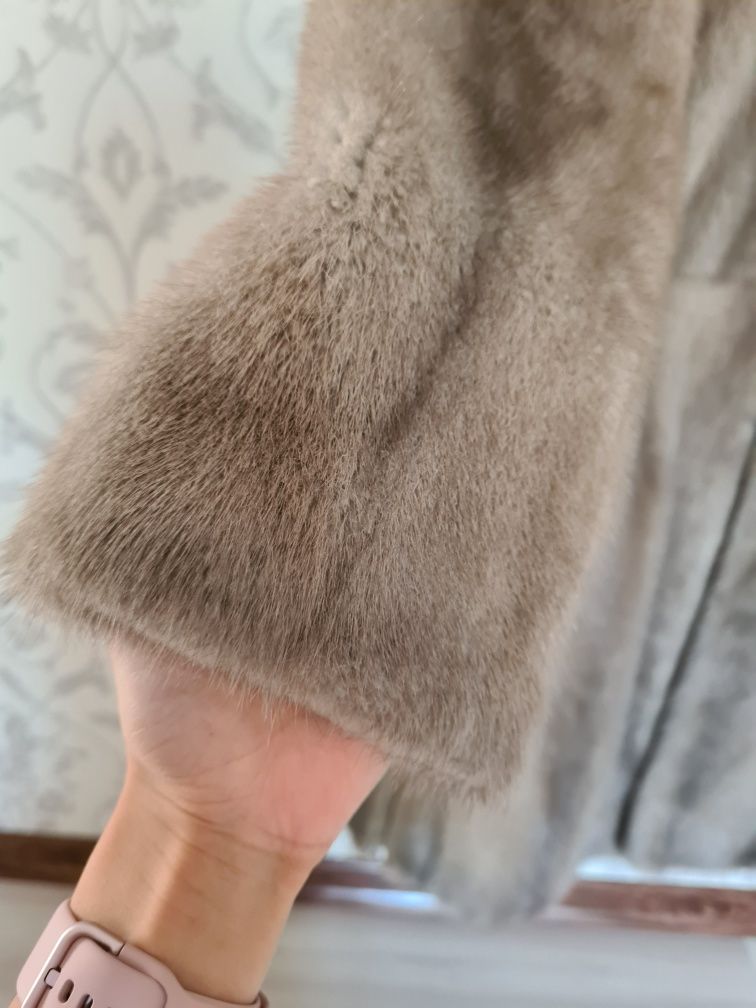 Продам норковую шубу