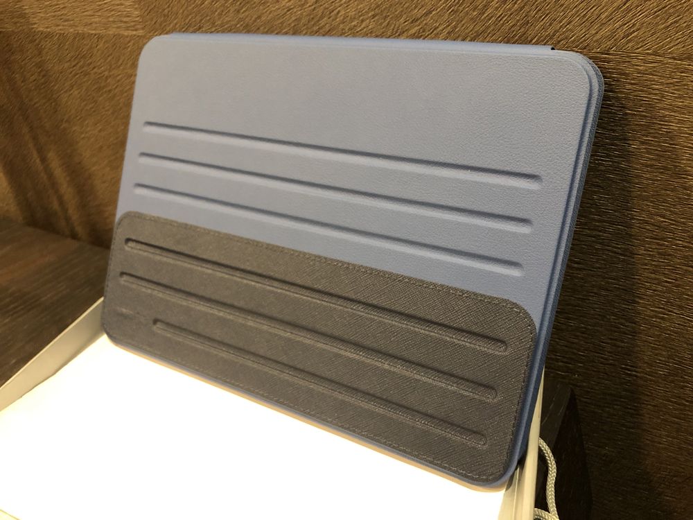 ESR Shift magnetic case за ipad pro 11 2024