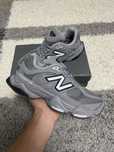 Adidasi New Balance 9060