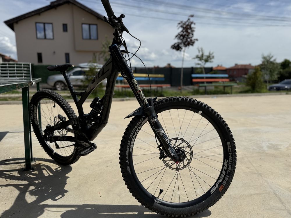 Downhill DH колело YT tues 2015 27,5