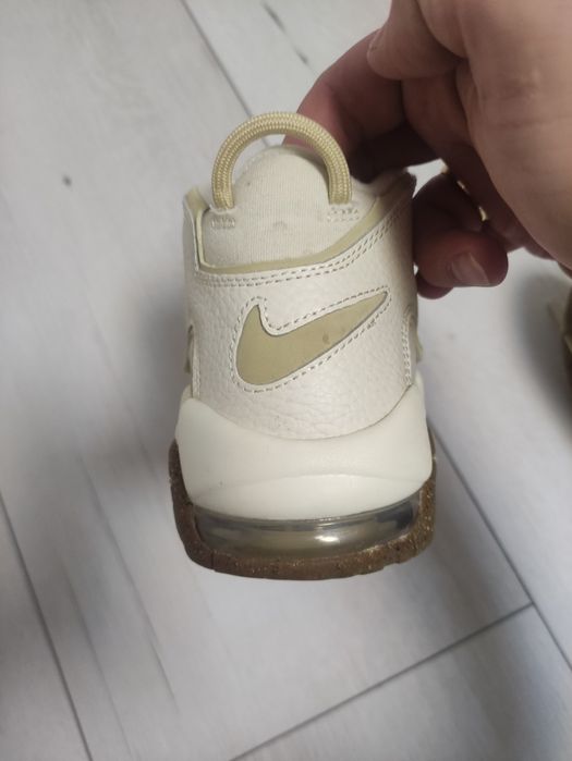 Оригинални маратонки Nike Uptempo