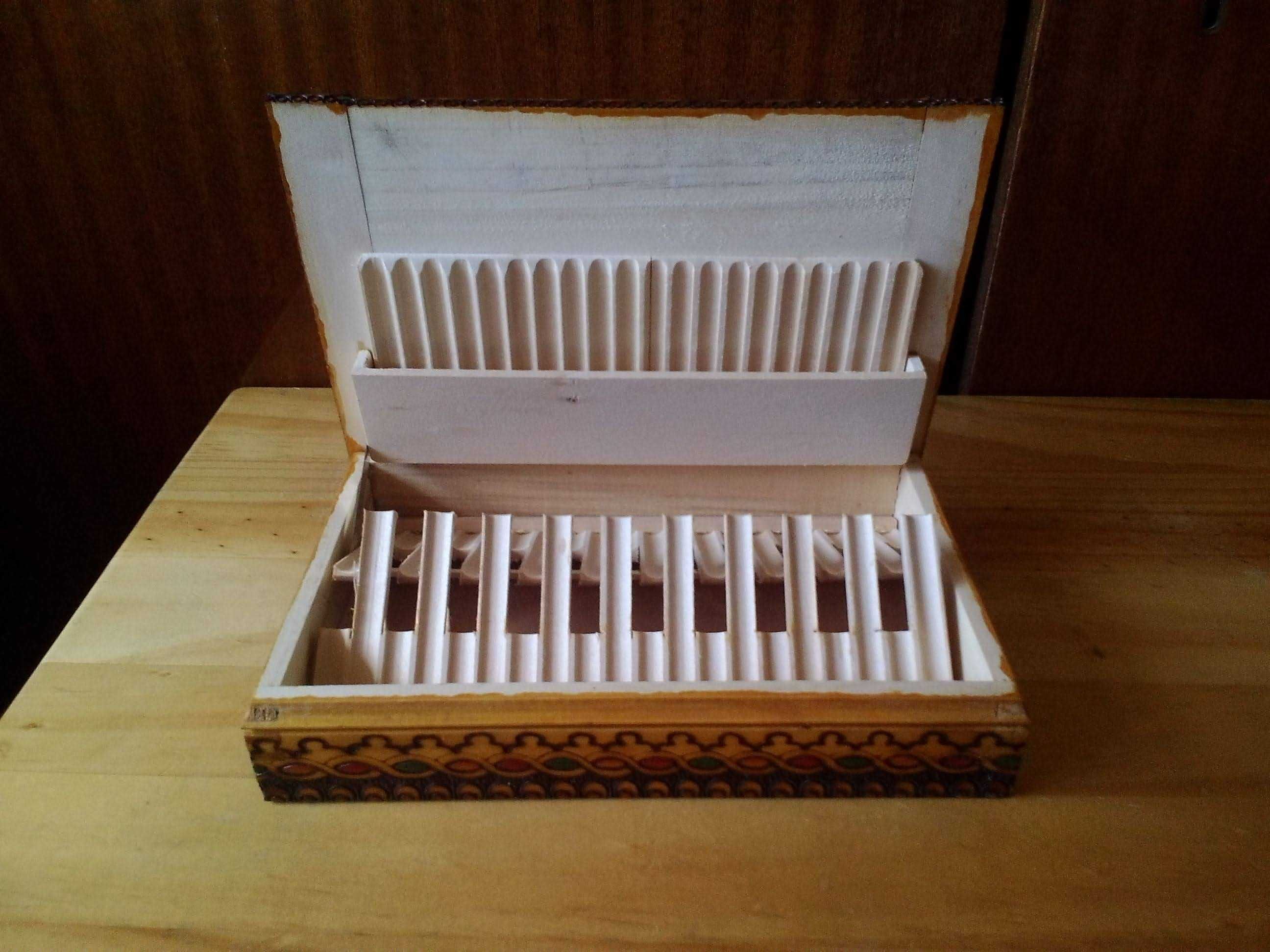 Пирографирани кутии за цигари