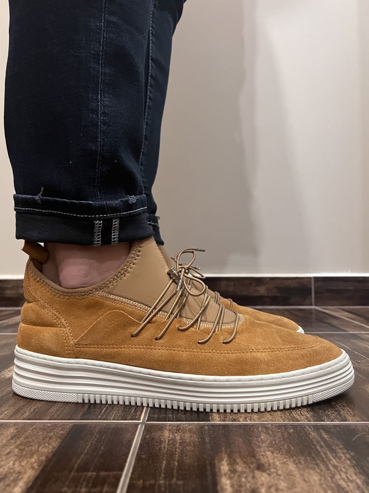 Filling Pieces — Велурени Кецове — 43 номер