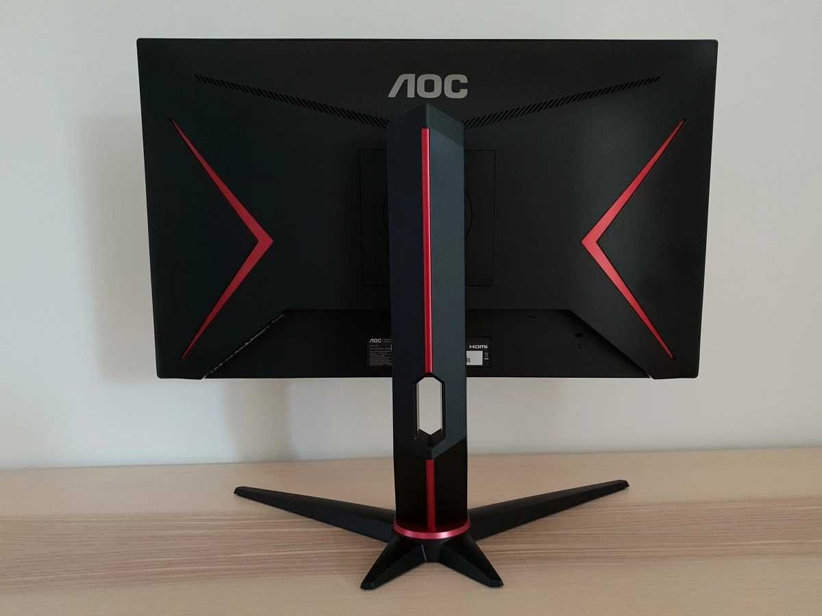 Продавам монитор AOC GAMING 24G2U 24''