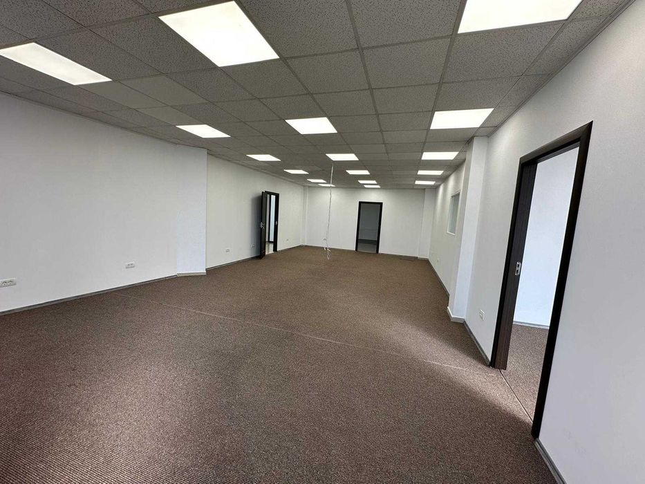Închiriez spațiu de birouri/comercial