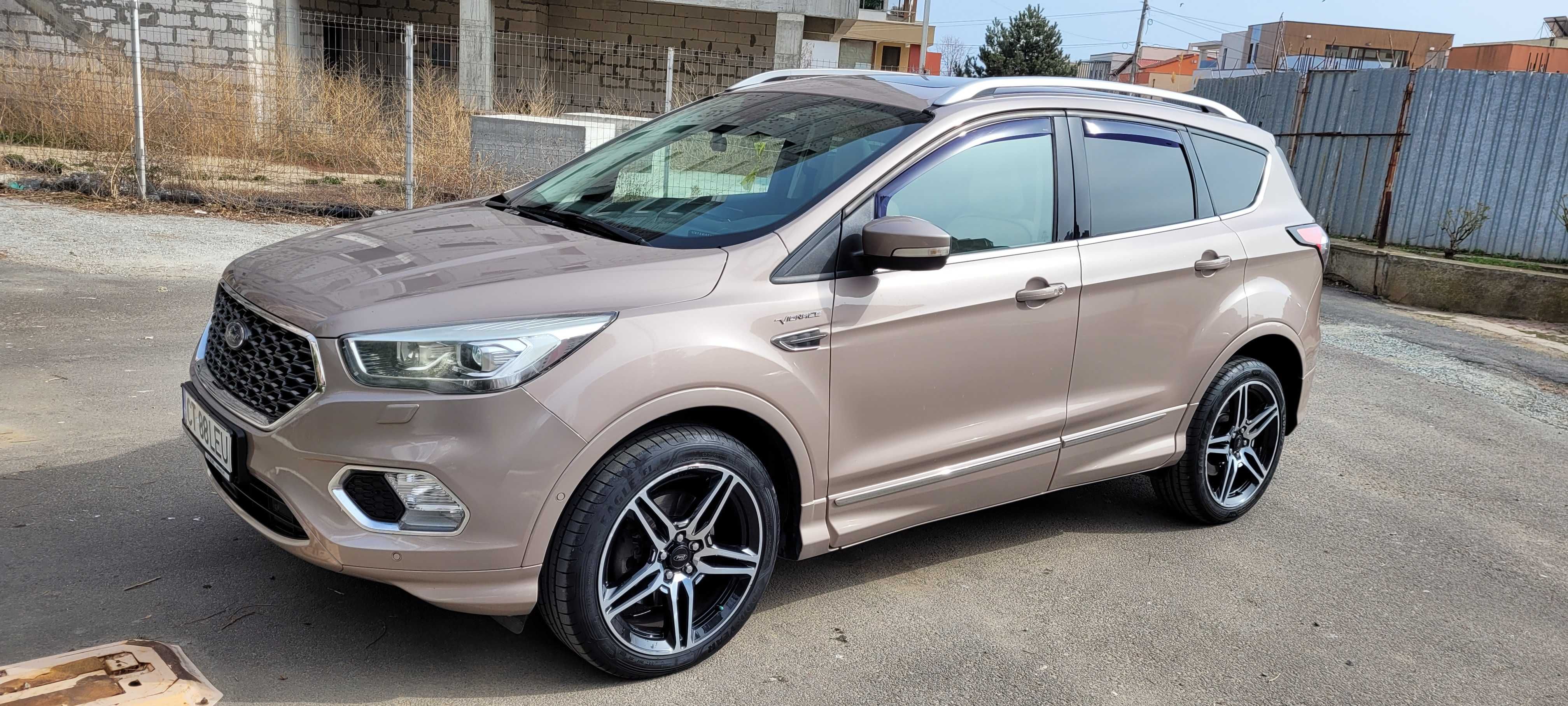 Ford Kuga Vignale 2017 4x4 2.0TDCi 180CP Powershift