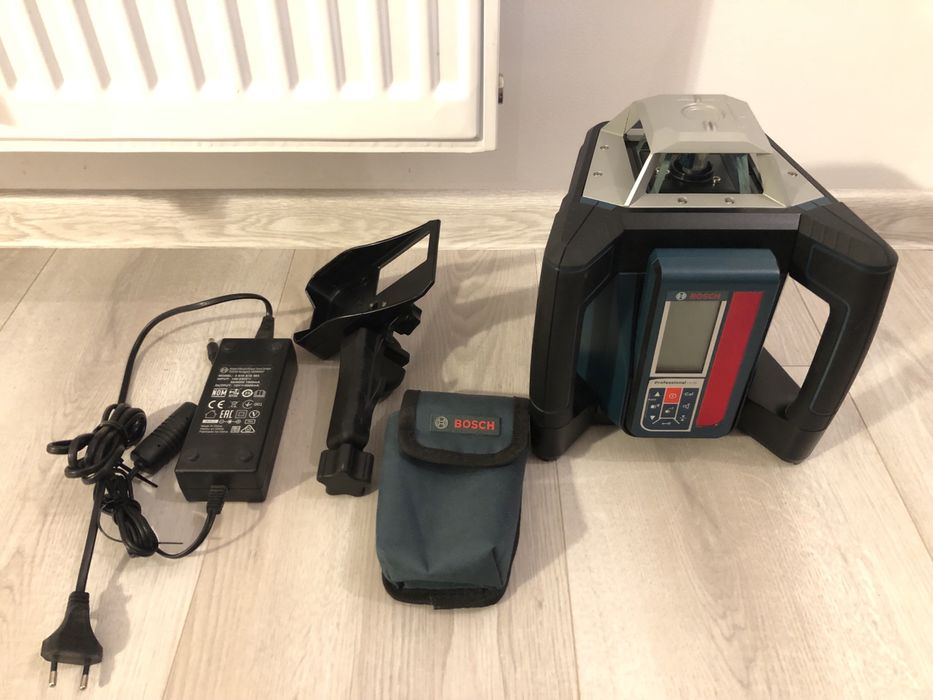 Nivela Laser rotativa Bosch GRL 500 H cu receptor
