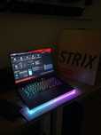 Asus ROG STRIX i9, 4060, 240 HZ, 2TB SSD, 32GB RAM