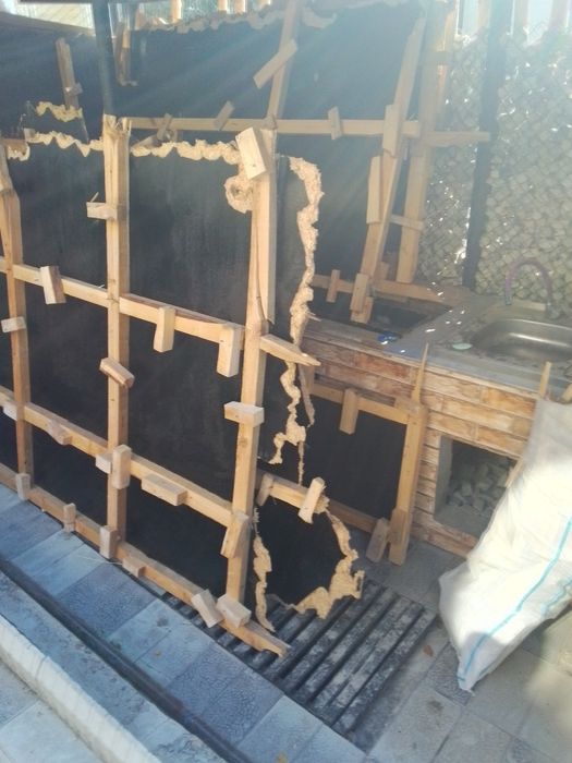 Poldan yechilgan taxta