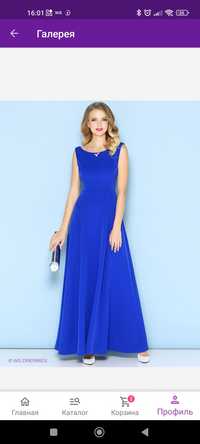 Вечернее платья глубокого синего цвета