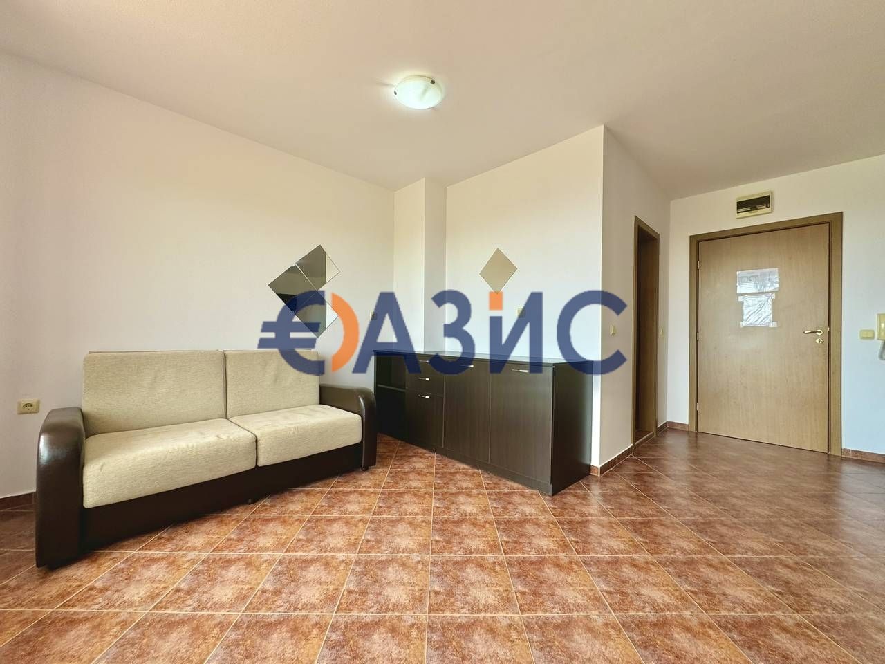 Продава се Едностаен апартамент в с. Кошарица, Област Бургас - 53 кв.м за 955 €/кв.м - Снимка #1