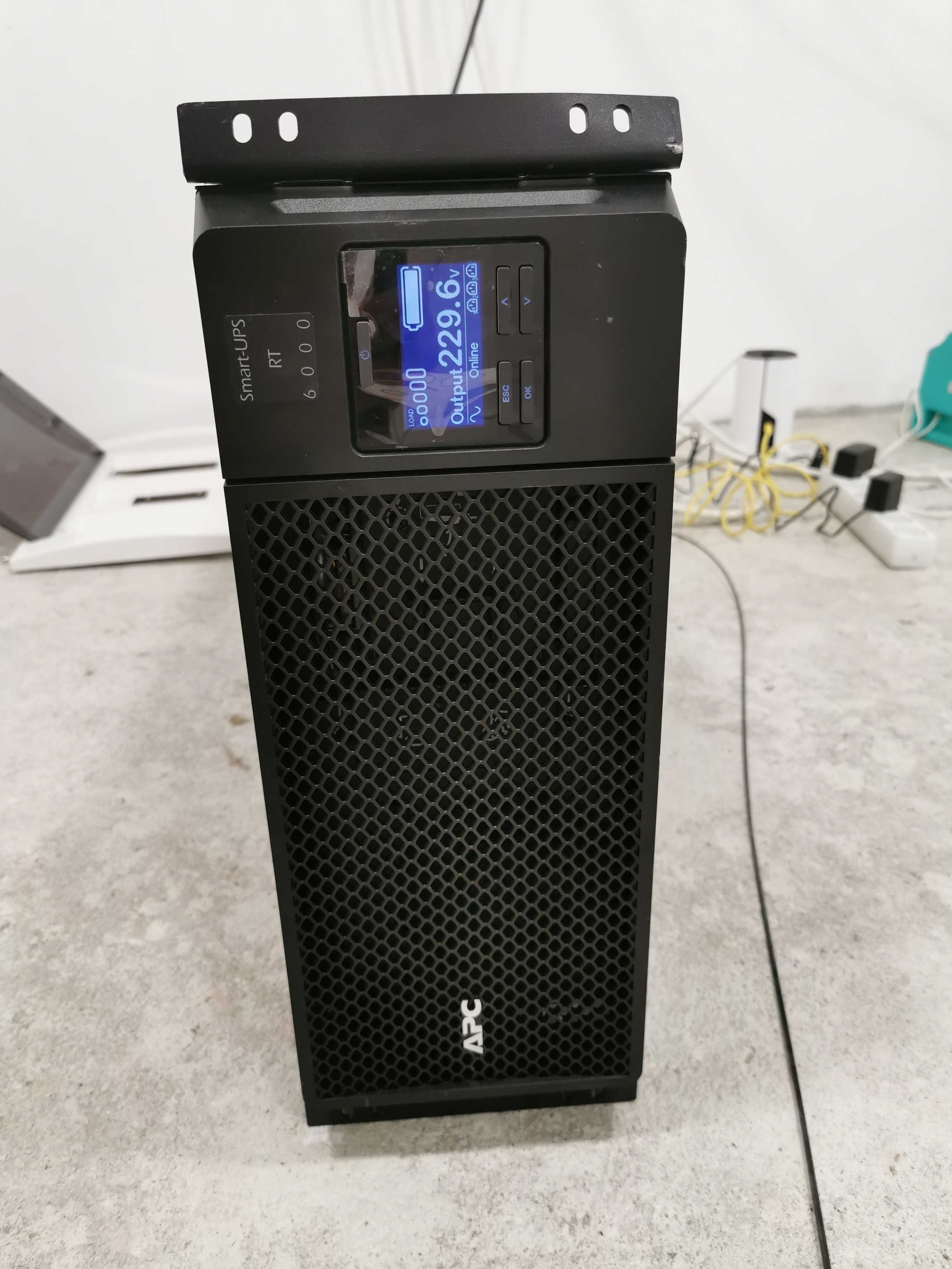 UPS APC RT6000 Smart-UPS SRT6KXLI On-Line 6000 W