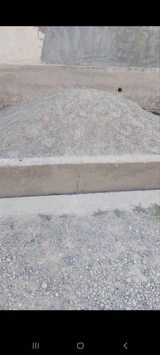Qum klines sotiladi