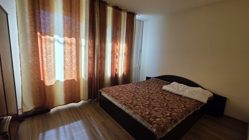 Vand apartament Nanterre, parter, stradal