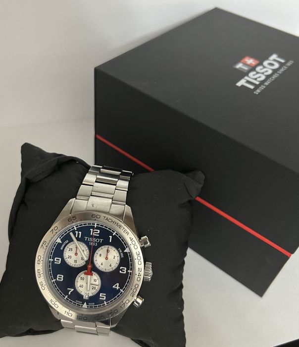 Часы Кварцевые Tissot, нержавеющая сталь