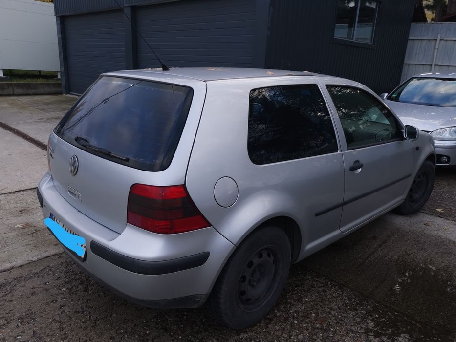Volkswagen Golf 4, benzina și gpl, an 2002