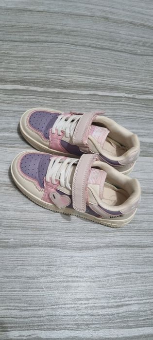 Adidasi Champion fetite