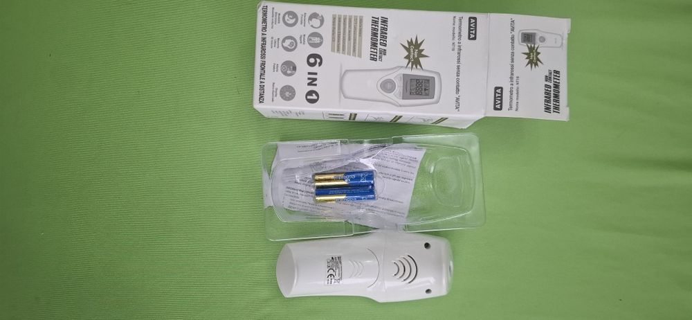 Безконтактен инфрачервен термометър