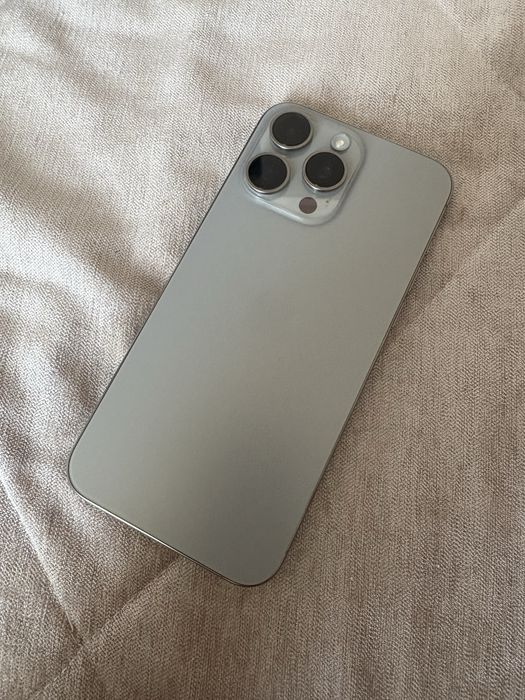 Продаю Iphone 15 pro max