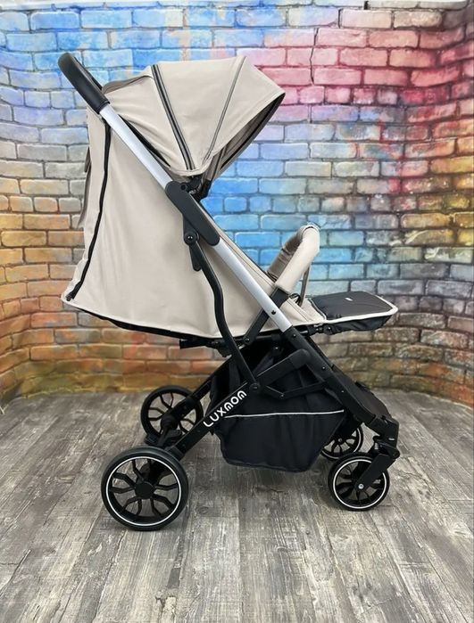 Коляска прогулочная