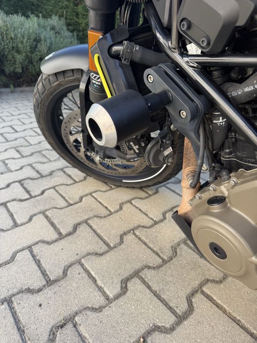 Husqvarna Svartpilen 401 - 2022