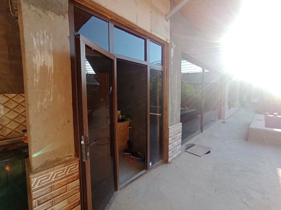 Уй сотилади Тошкент вилояти  Коксаройда