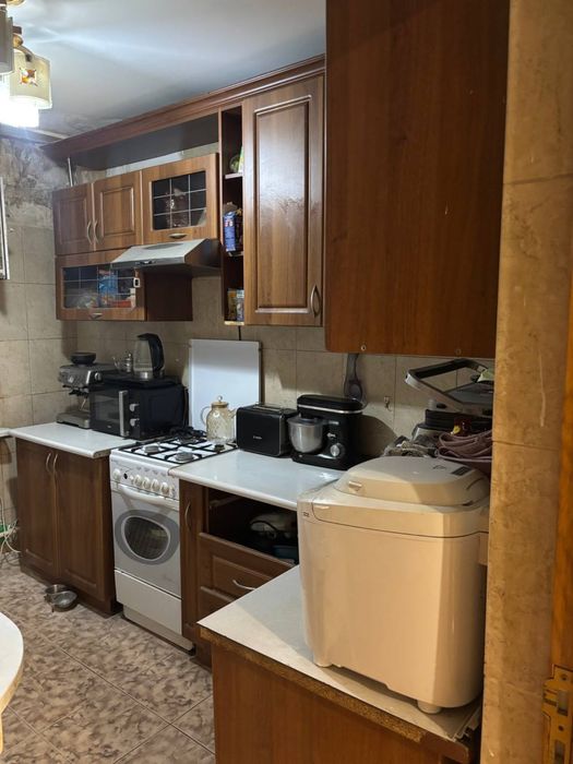 Кухня угловая продам