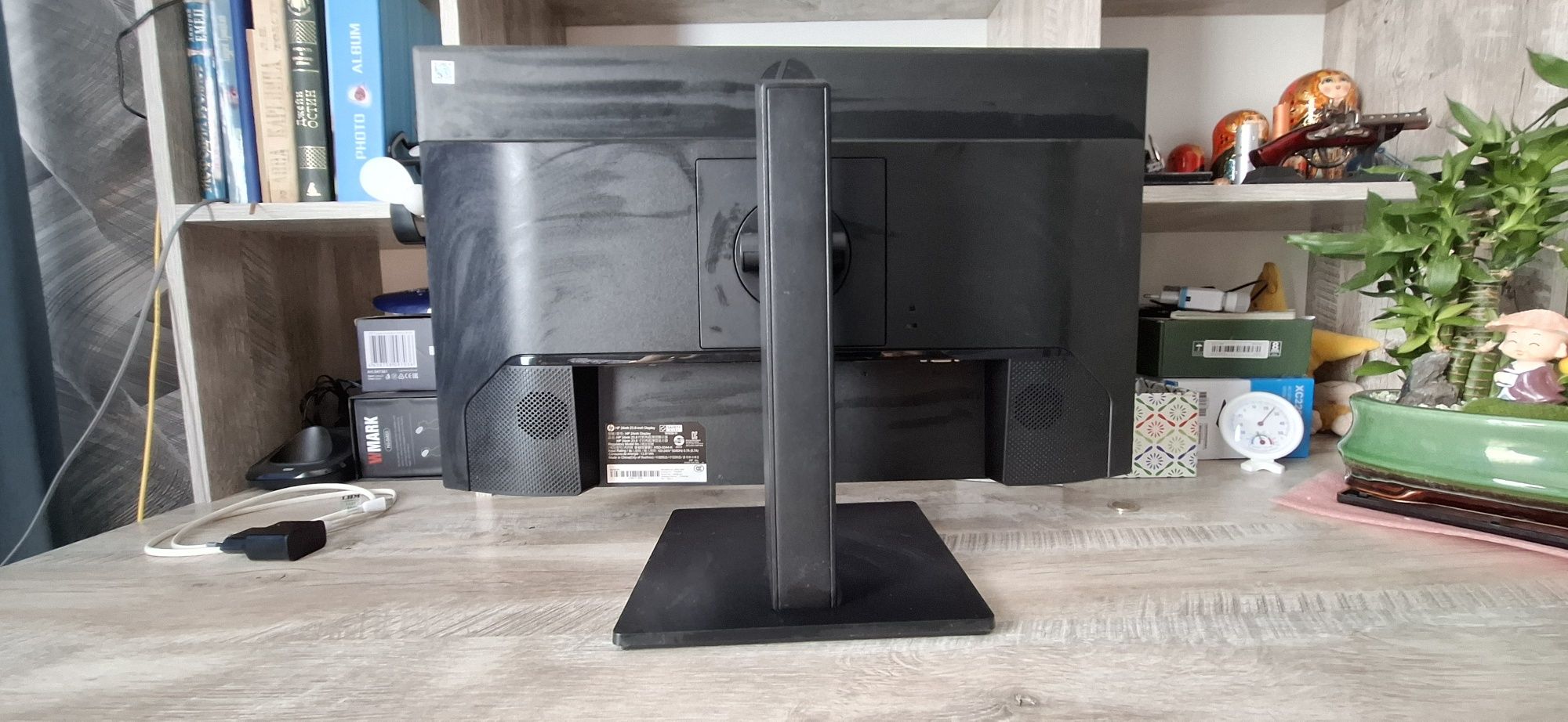 Монитор HP 24" встроенные динамики