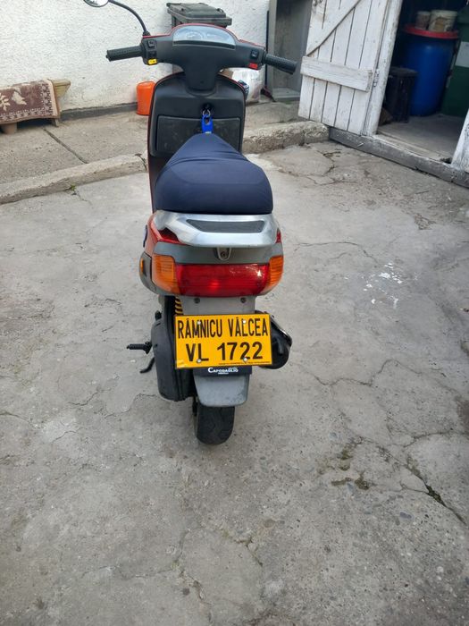 Scuter Piaggio Zip