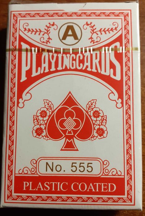 карти за игра и зарчета детски в дървена кутия