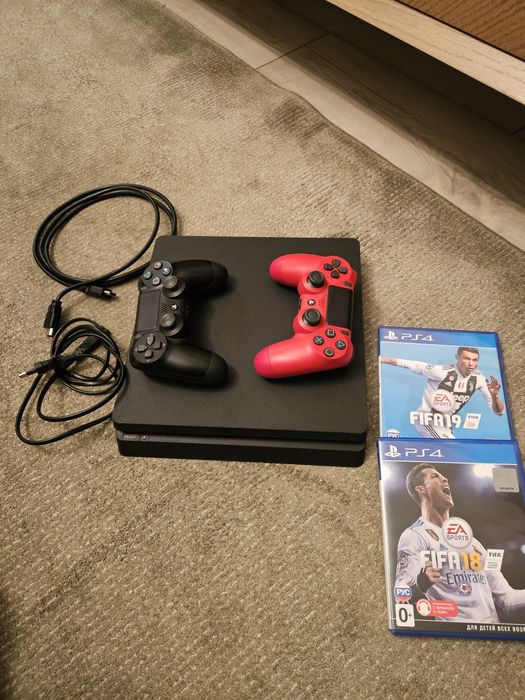 Ps4 slim + 2 джойстика