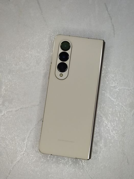 Samsung Galaxy Z Fold4