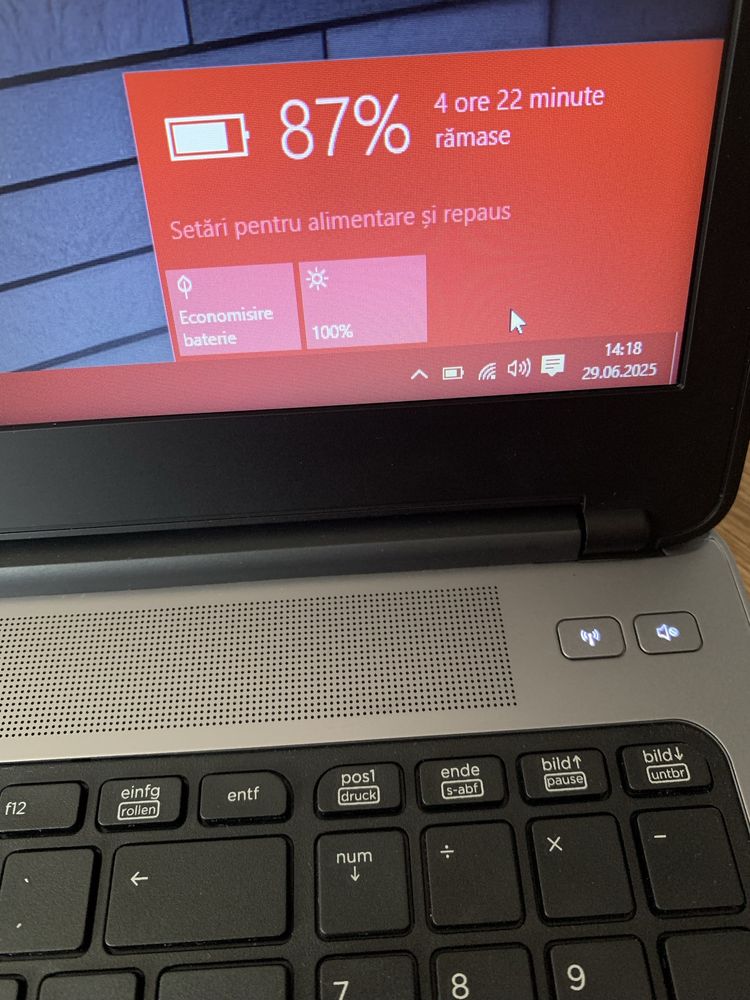 Laptop Hp Slim intel ciore i3,Display 15,6,8gb ram,1000gb m,baterie ok