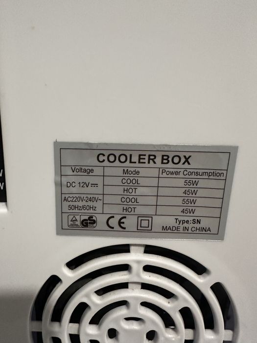 Mini frigider auto 12V 10Litri capacitate