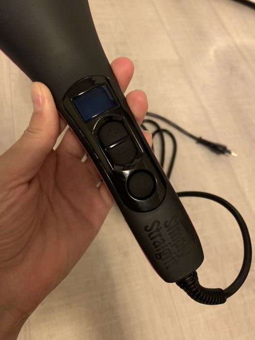 Расческа-выпрямитель Simply Staight