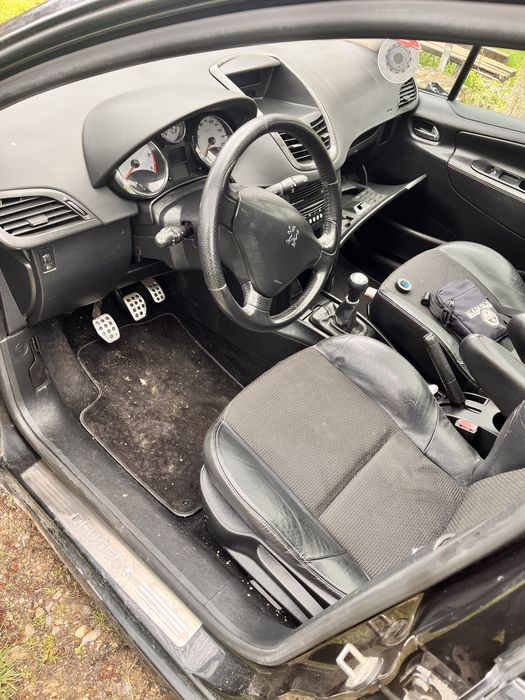 Peugeot 207 1.6HDI 110 на части