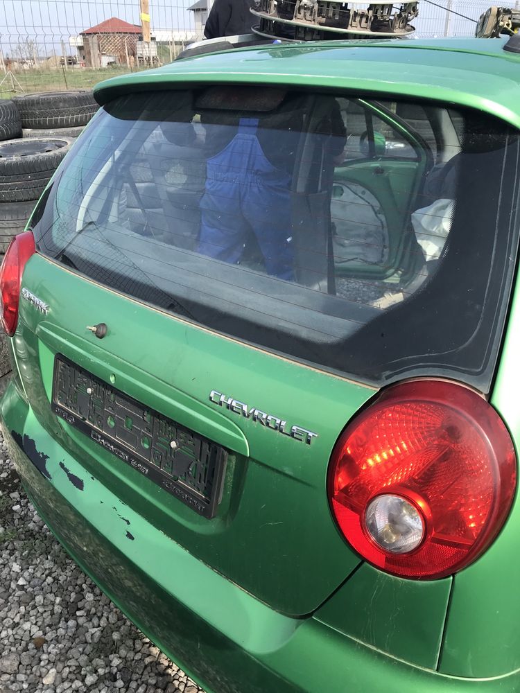 Haion /Hayon + Lubeta Chevrolet Spark an 2007 culoare verde