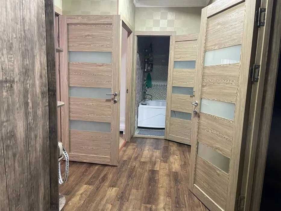 Продаётся Карасу-1 3/1/5  с парковкой + задний дворик ор-р 209-школа !