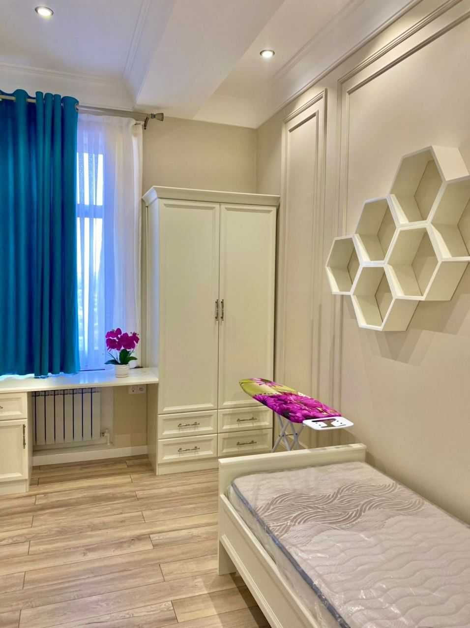 Новостройка ЖК Mirabad Palace 3х комнатная,ор-р Российское посольство
