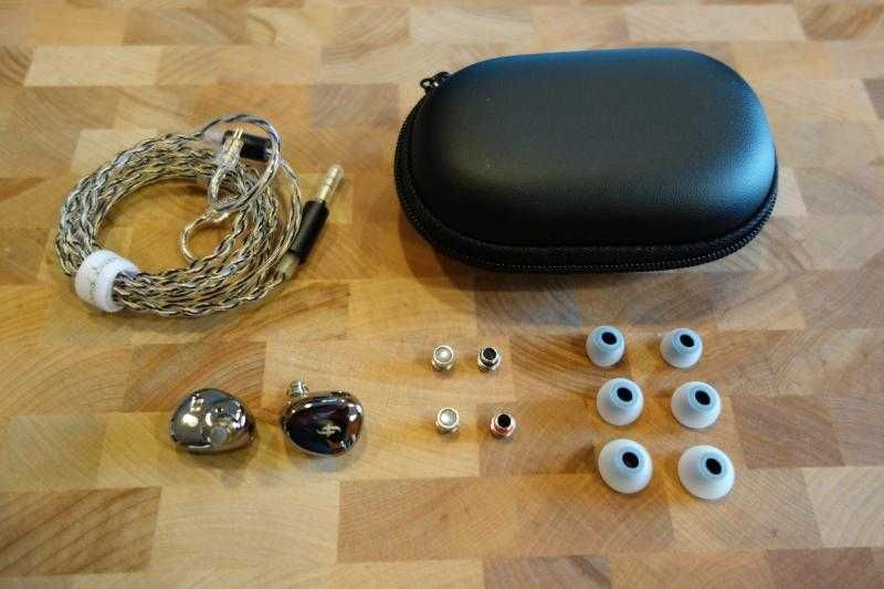 Casti IEM Simgot EA500LM 2nd Gen la cutie , pachet complet.
