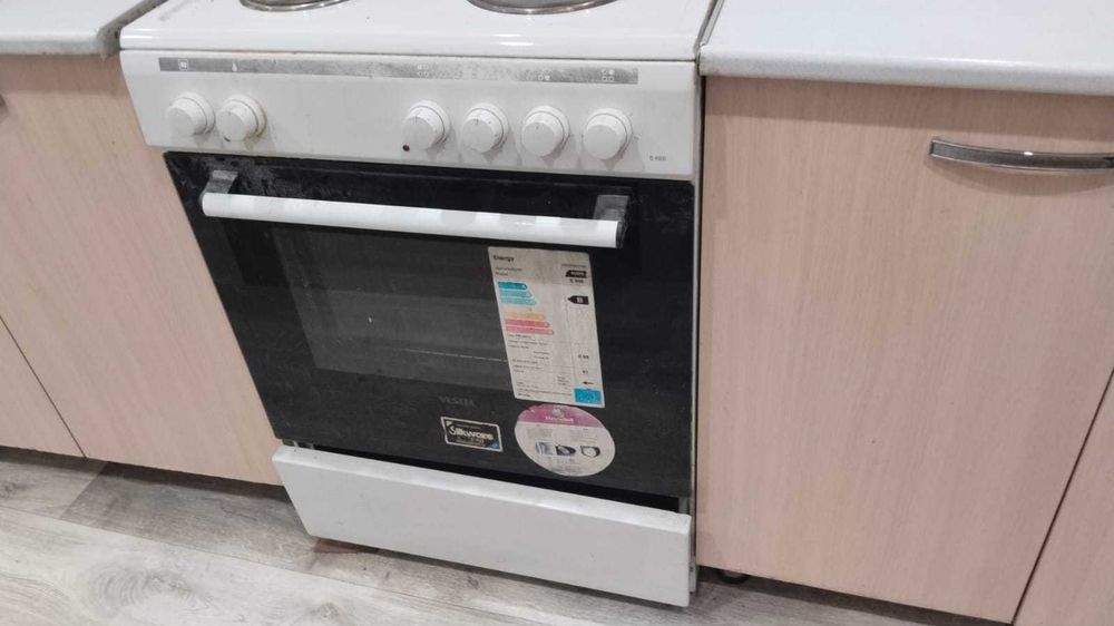 Продам электроплиту