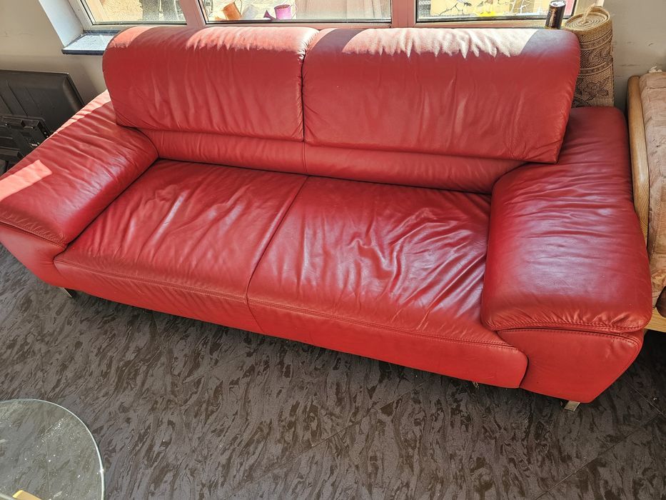 Canapea piele naturala impecabila