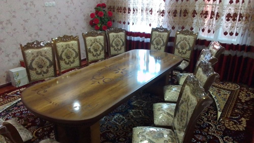 Стол стул 12 кишилик сотилади Янги ишлатилмаган холати расмдагидек