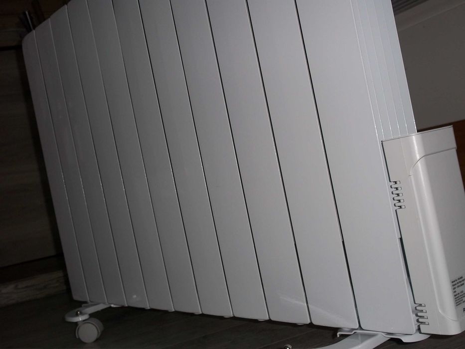 Radiator  Electric de Aluminiu Wifi pe ulei 2000W nou